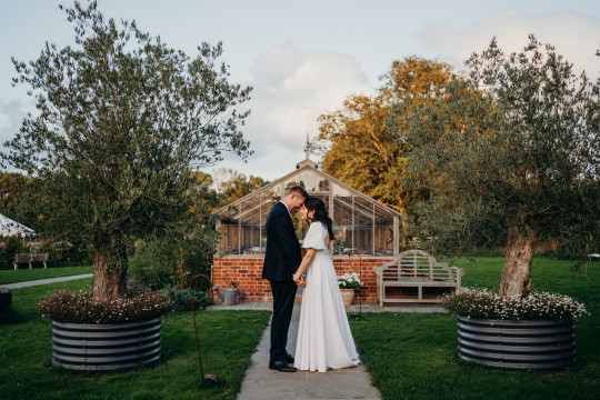 Alex & Ivor // Somersbury Barn